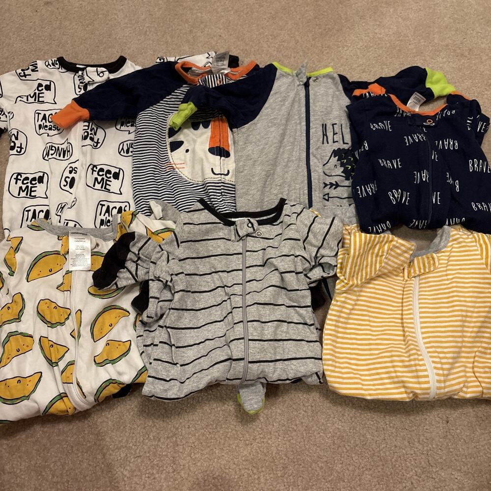 Lot Of 7 Onesies Brand By Gerber Footie Sleepers Infant 0-3 Months